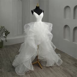 New Short Front Long Back Gothic White Wedding Dresses Spaghetti Straps Deep V Neck High-low Bridal Gowns Vestido Custom Color