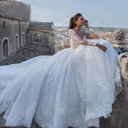 Luxury Wedding Dresses O-Neck A-Line Bridal Gowns Lace Appliques Long Sleeves Robe 2025 Vintage Vestidos De Novia Customized