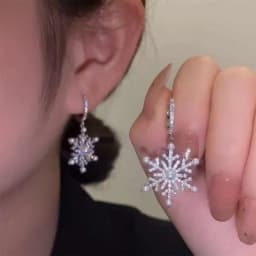 New Christmas Deer Stud Earrings for Women Cute Animal Elk Rhinestone Earring Merry Christmas New Year Wedding Jewelry Gifts