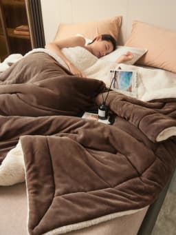 Weighted Winter Blanket for Bed Sofa Warm Thick Throw Blanket Fluffy Plush Solid Soft Fleece Blanket For Single Double Size