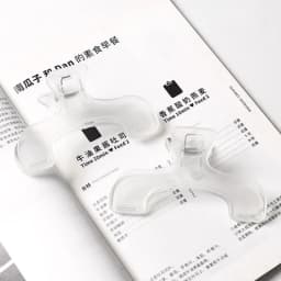 Transparent Plastic Book Clip Simple Reading Aid Fixed Book Holder Bookmarks Creative Design Practical Note Holder for Bookstore
