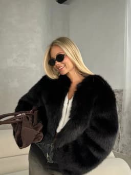 Women Faux Fur Coats Solid Short Jackets Long Sleeve Round Neck Open Stitch Thick Straight Fit Elegant Casual 2026 Autumn Winter