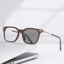 New Square Frame Myopia Glasses Fashionable Light Sensitive Color Changing Glasses For Men And Women 6160