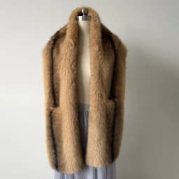 LIMO Thick Fluffy Faux Fox Fur Scarf Large Plush Fur Wrap Winter Warm Shawl with Pockets