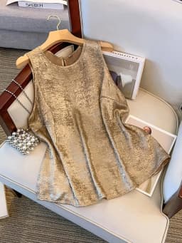 plus Size Elegant Sleeveless Top Luxury Metal Series Fashionable Casual Wear for Women