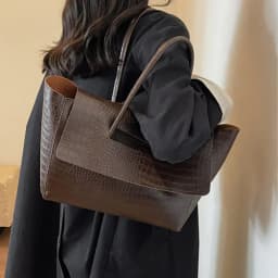 Luxury Crocodile Pattern Women Handbag With Short Handle Shoulder Bag 2026 New Designer Bag Large Capacity Travel Bag Trend Tote
