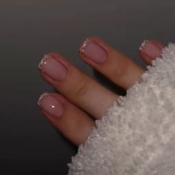 24Pcs Medium Short Square False Nails Glittering Nail Art White Wearable Fake Nail Silver French Full Cover Press on Nail Tips