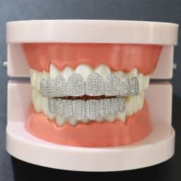 Silver Plated Full Iced Out CZ Zircon Teeth Grillz Top & Bottom Hip Hop Mouth Grills with Silicone Molds for Rapper Cosplay
