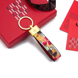 CH Monogram Print Leather Keychain Two Tone Red Edge Car Key Holder Unisex Fashion Bag Charm Luxury Accessory Pendant Keyring