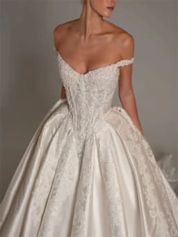 Customized Elegant Lace Applique Backless Corset Wedding Dresses For Women With Train Off The Shoulder Advanced Satin Bride Gown