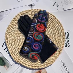 New Creative Colours Woolen Thread Pattern Gloves Students Touch Screen Women Winter Cycling Thicken Full Finger Warm Mittens