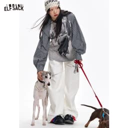 ELFSACK Fitted Graphic Long Sleeve Tee Women, Raglan Striped Sleeve All-Over Print T-Shirt, Retro Y2K Streetwear Top
