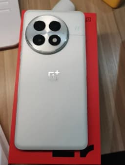 OnePlus 13 Snapdragon 8 Elite Screen 6.82 Inch AMOLED 120HZ Battery 6000mAh 100W SuperVOOC 50 Rear Camera OIS NFC OTA Update