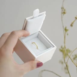 High-end White Satin Jewelry Box Ring Box Necklace Earrings Gift Storage Display Box Paper Flip Jewelry Organizer Box Joyero