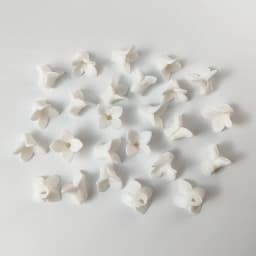 50pcs Handmade Ceramic Flower Material White Color Porcelain Floral Hair Accessories For DIY Jewelry Make Parts