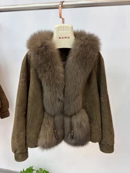 2026 New Winter Warm Natural Real Fox Fur Collar Goose Down Jackets Puffer Jackets Women Thick Female Casual Coats