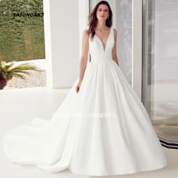 Customized Simple Satin V-neck Wedding Dress for Bride Backless A-line Princess Bridal Gown with Pockets Robe Vestidos De Novia