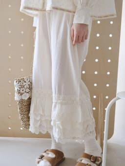 Women's Y2K Loose Fit Bloomers Cropped Pants Drawstring High Waist Floral Lace Patchwork Calf-Length Wide Leg Trousers