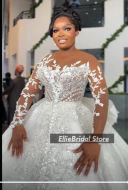 African Ball Gown Wedding Dresses For Brides Sheer Neck Lace Bridal Gowns Long Sleeve Beading Vestido De Noiva 2025 Customized