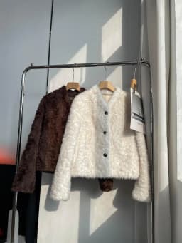 Women Faux Shearling Fur Coats Solid Fur Jackets Cotton Linen V Neck Long Sleeves Single Breasted Loose Fit Casual 2026 Winter