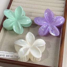 Elegant Flower Hair Clip Crab 8cm Large Plastic Hair Claw Clips For Women Hairclip Cute Beach Hair Accessories Hawaiian Barrette