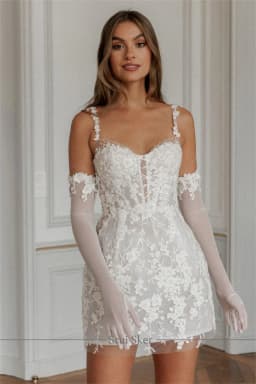 Customized Spaghetti Straps Mini Wedding Dress Applique Lace Short Bridal Dress Gorgeous Gown for Bride Elegant Party Attire
