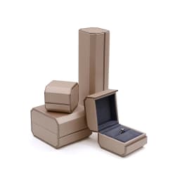 Fashional New Design PU Leather Double Ring Pendant Bangle Bracelet Jewelry Gift Box for Marriage Proposal Wedding