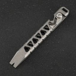 EDC Titanium Alloy Crowbar Portable Bottle Opener Safety Belt Cutter Outdoor Camping Gear Multifunction Tools