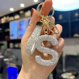 Full Rhinestone 26-Letter Keychain, Bling Car Key Ring & Sparkly Bag Charm - Perfect Small Gift