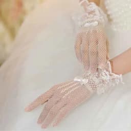 Elegant Ladies Short Lace Gloves Sheer Fishn Net Black White Prom Party Gloves Female's Fashionable Soild Color Mittens Hot