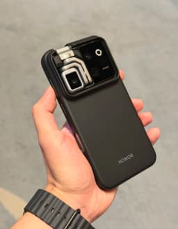 Google Play China Version New Honor Robot Phone Snapdragon®️8 Gen5 6.31inch OLED 120Hz 200MP 7060Mah 120W Fast Charger OTA NFC