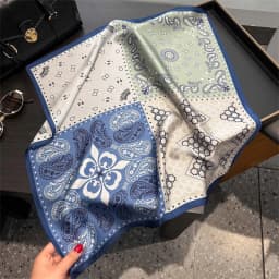 100% Silk Scarf Plum Blossom Pattern Square Scarves for Women Wrap Kerchief Mulberry Silk Bandana Fashion Luxury Headband Hijab