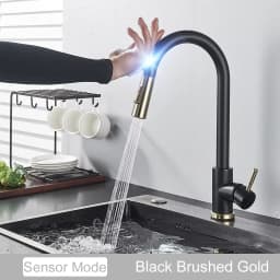 Pull Out Intelligent Touch Kitchen Sink Faucet With Hot And Cold Mixing Sink Faucet That Can Rotate 360 Degrees