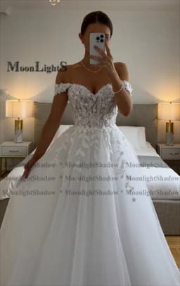 Moonlight Vintage Wedding Gowns for Mariages A-line Appliques Off the Shoulder Tulle Lace up Pleat Suknia Slubna Customized