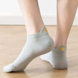 Chic New Women's Embroidery Crown Lovely Harajuku Breathable Reticulated Hollow Out Soft Cotton Mesh Ankle Socks