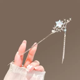 Womens Crystal Hair Clasp Flowers Shape Design Y2K Silver Step Shake Hanfu Hair Stick with Tassel Headwear Hairpins Jewelry