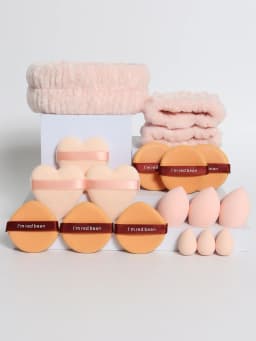 18 Piece Headband Set. 1 Hair Band & 2 Wrist Bands & 3 Make-Up Sponges & 3 Mini Square Air Cushions & 3 Triangular Powder Puff &