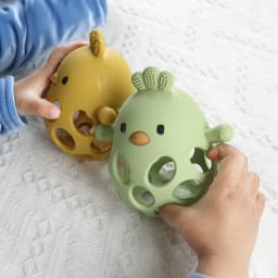 1PC Baby Silicone Teether Toys Cartoon Chick Shape Baby Toys Hollow Out Baby Care Equipment Chewing Training Baby Products