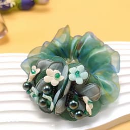 New Scrunchie White Flower Hair Ties Women Pearl Headdress Flower Highly Elastic Rubber Band Floral Hair Accessories