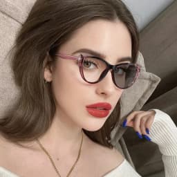 Cat Eye Frame Outdoor Photochromic Sunglasses Fashion Trendy Anti Blue Light Plain Eyeglasses Finished Optical Spectacle Eyewear