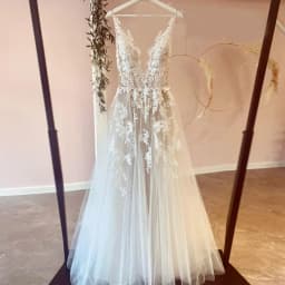 Simple Wedding Dresses For Women 2025 Boho A-Line Sexy Long Wedding Gowns Lace Applique Elegant Bride Dress vestidos de novia