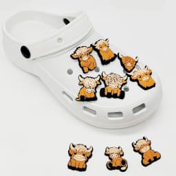 1-9Pcs Cute Highland Cow Shoe Charms Bubble Slides Sandals Buckle Shoes Accessories For Clogs Pins Garden Shoes Decorations Kids