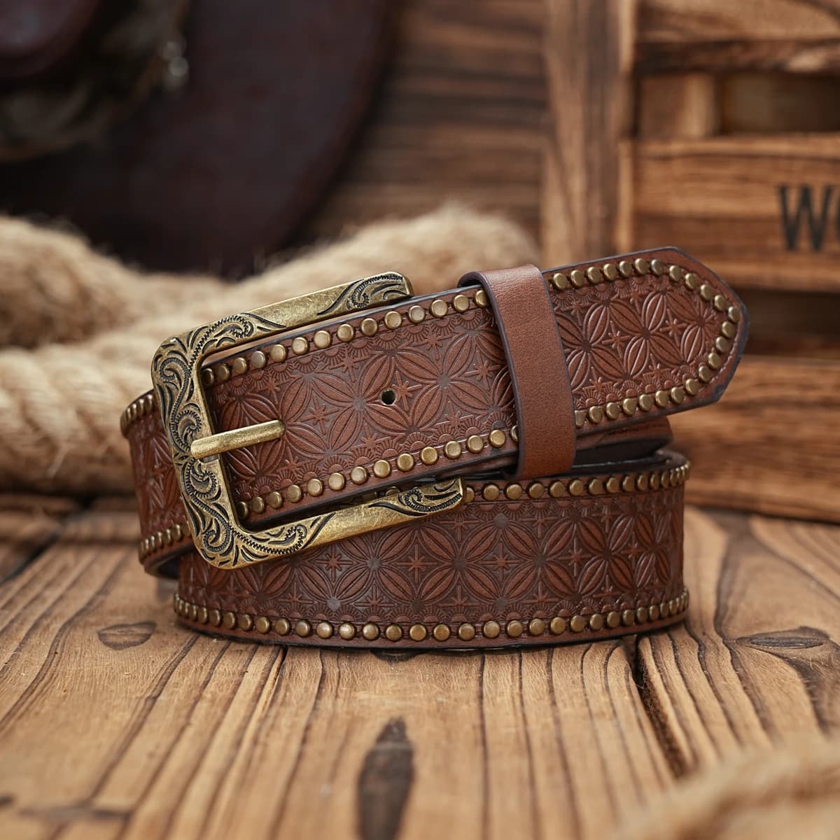 A Men's and Women's Casual Retro Belt Western Style! PU Leather Belt with Metal Buckle, Suitable for Daily Work Wear