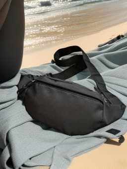 Waist bag men's fashion running sports fitness waist bag women's fashion mobile phone bag outdoor casual chest bag large capacity fashion versatile women's multi-functional compact stylish casual one-shoulder cross-body chest bag waist bag women's bag cross-body versatile casual nylon fashion cross-body bag chest bag men