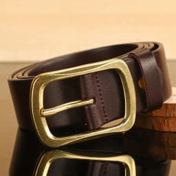 A men's black needle buckle belt with a casual vintage jeans belt for middle-aged and young people's fashion belt