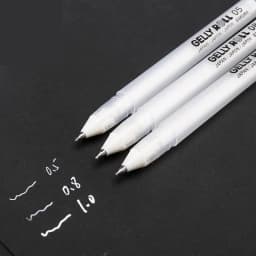 1Pc Sakura Gelly Roll Gel Pen White Color 0.5/0.8 /1.0mm High Light Marke Pen Black Cardboard Art Painting Pen White Line Pens