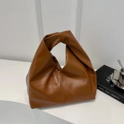 New PU Leather Tote Bags for Women Luxury Niche Design Hobo Bag Women Handbag Simple Pleated Stylish Clutch Bag