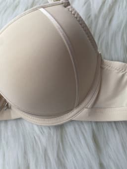 Sexy girl gathered up to support small breasts to show big bra thin bottom thick B cup underwear lady