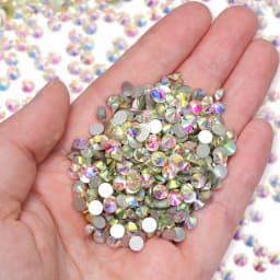 QIIY Top Quality Glass Flat Back Rhinestones Glitter Crystal AB Stones Glue On Strass Rhinestone for Nail Art Clothes Decoration