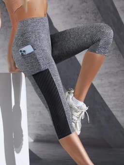 Side Pockets Calf Length Yoga Pants Solid Color high elasticity Leggings High Waist For Women Tummy Control Workout Pants